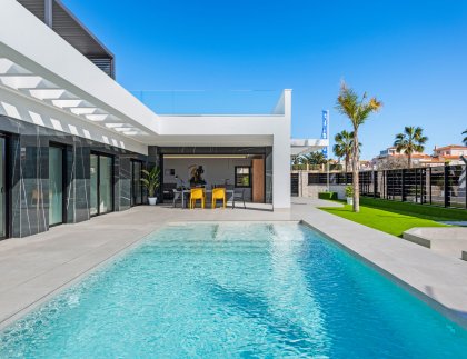 Casa · Obra nueva - La Finca Golf · Alicante · España