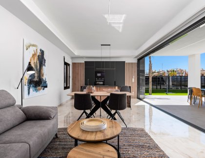 Casa · Obra nueva - La Finca Golf · Alicante · España