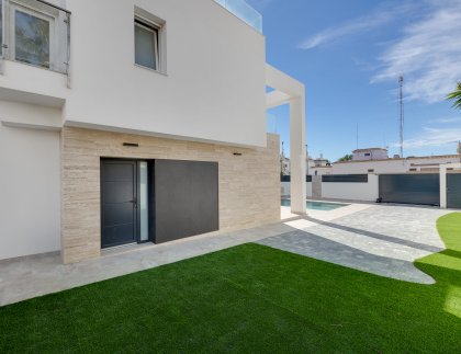 Casa · Obra nueva - Torrevieja · Alicante · España
