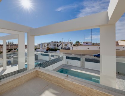 Casa · Obra nueva - Torrevieja · Alicante · España