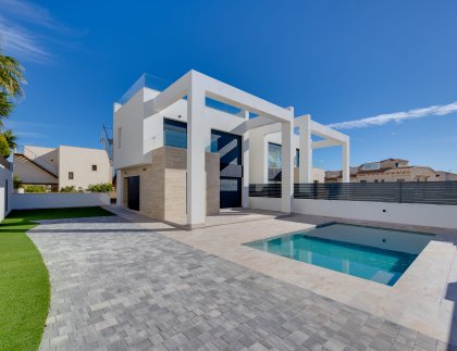 Casa · Obra nueva - Torrevieja · Alicante · España
