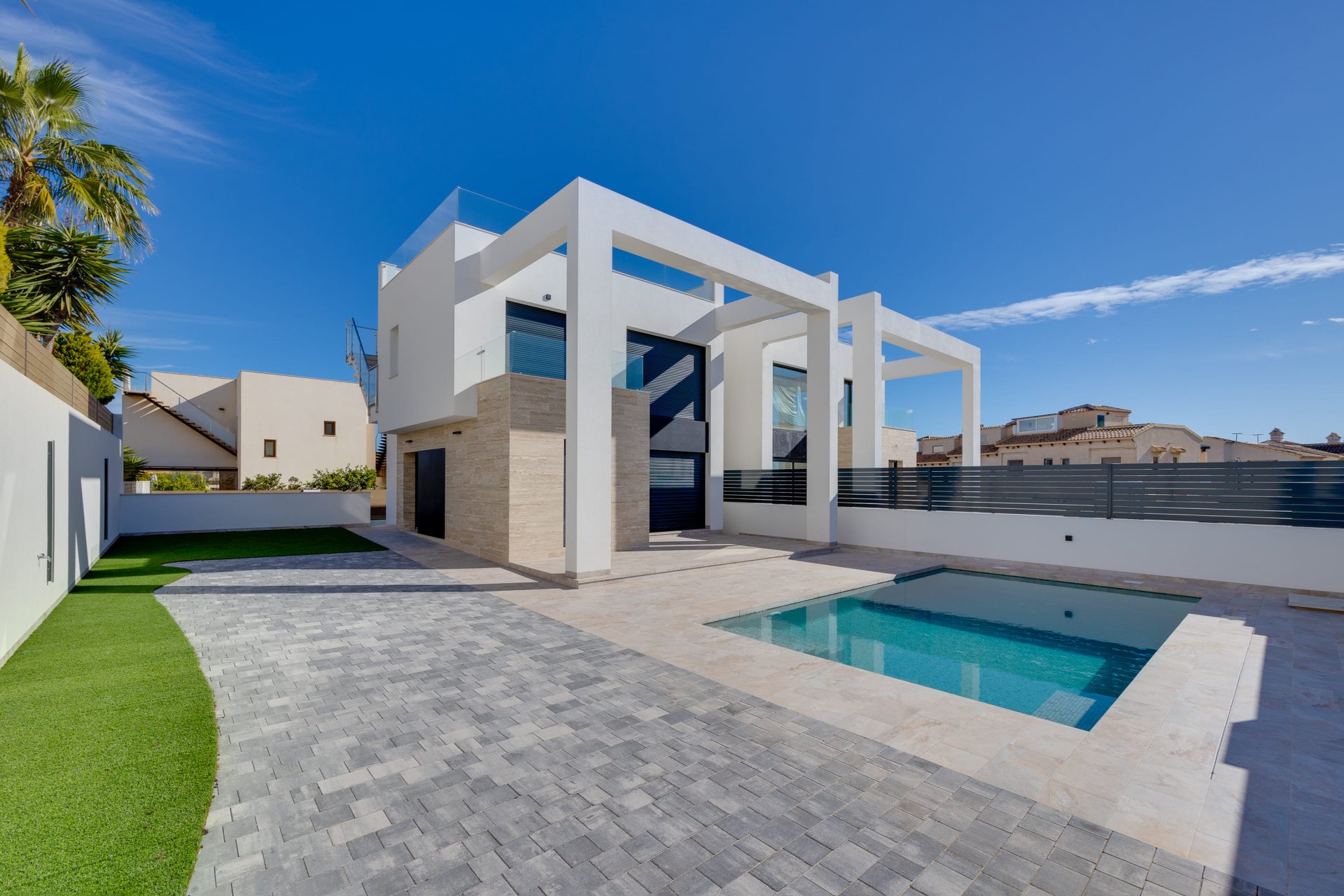 Obra nueva - Casa - Torrevieja