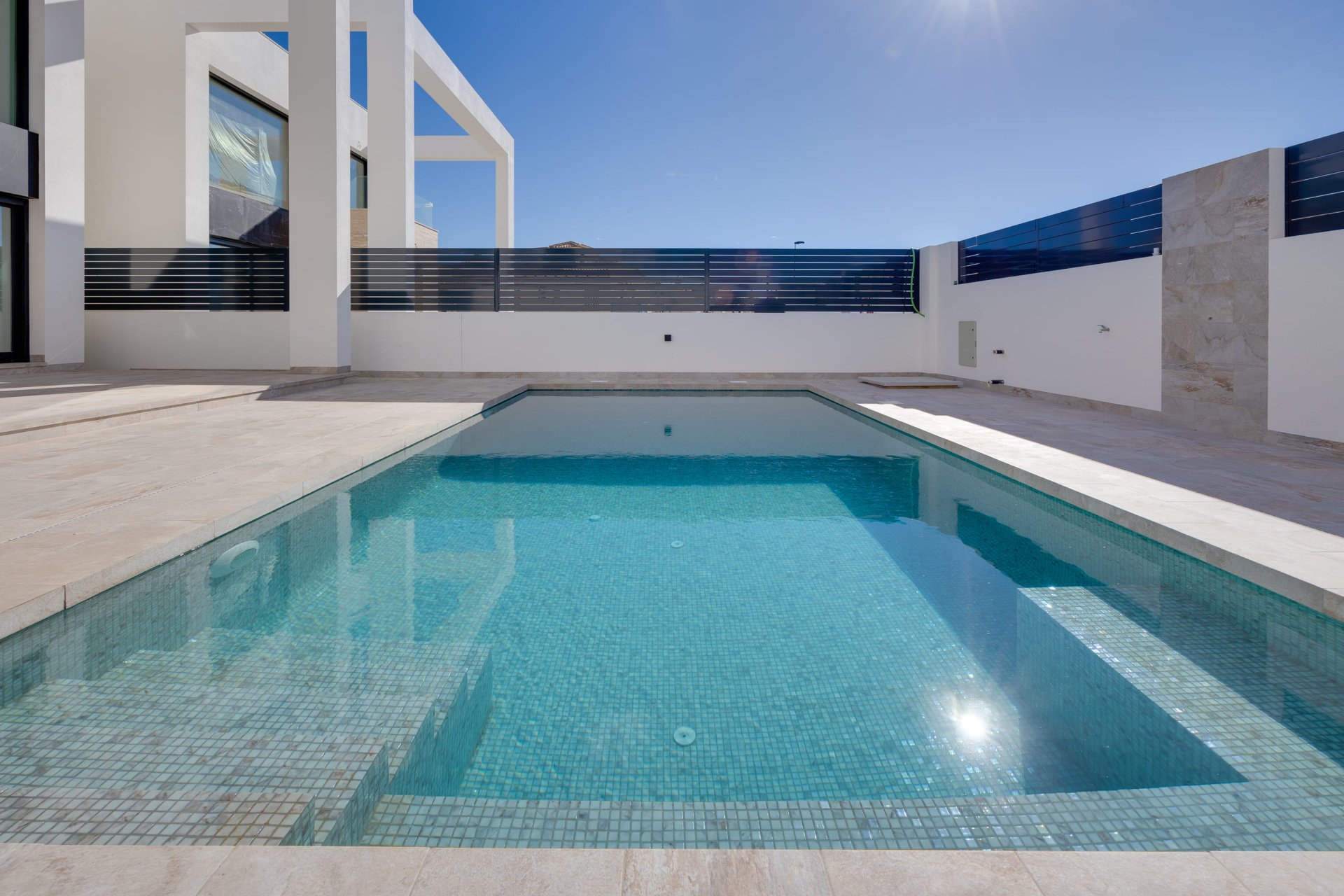 Obra nueva - Casa - Torrevieja