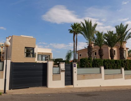 Villa · Obra nueva - Torrevieja · Alicante · España