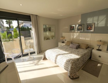 Villa · Obra nueva - Torrevieja · Alicante · España