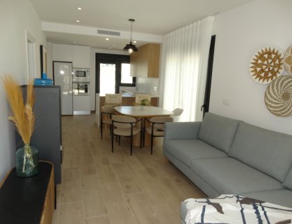Bungalow · Obra nueva - Pilar de la Horadada · Alicante · España