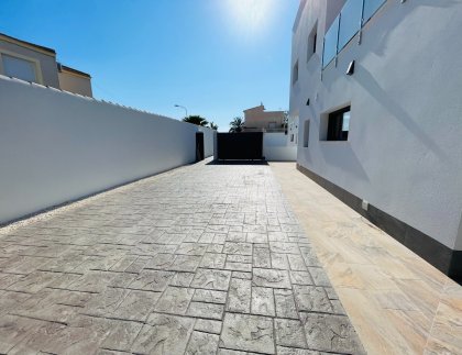 Casa · Obra nueva - Torrevieja · Alicante · España