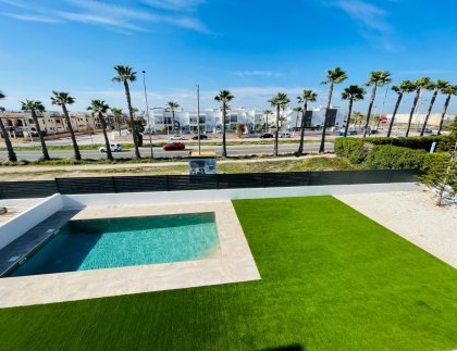 Casa · Obra nueva - Torrevieja · Alicante · España