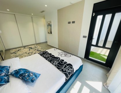 Casa · Obra nueva - Torrevieja · Alicante · España