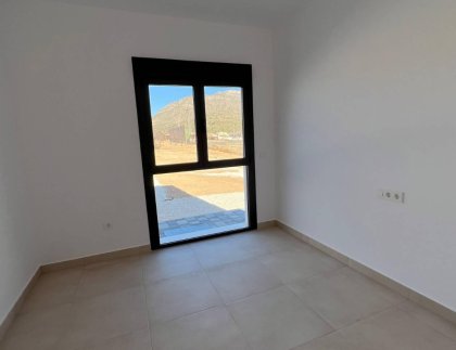 Casa · Obra nueva - La Canalosa · Alicante · España