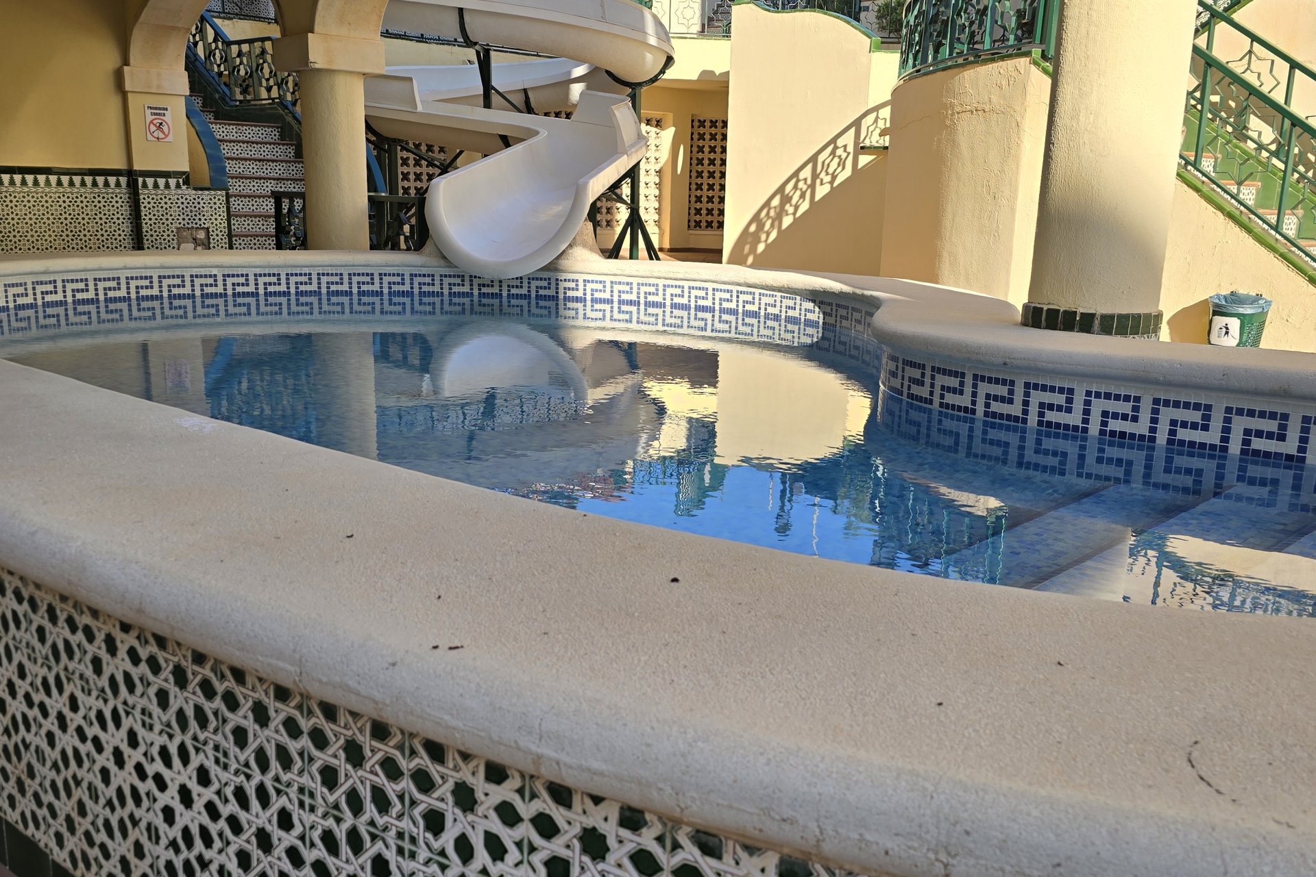 Resale - Apartment - Santa Pola