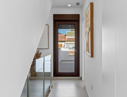 Villa · Obra nueva - Mil Palmeras · Alicante · España