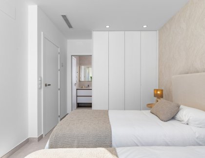 Villa · Obra nueva - Mil Palmeras · Alicante · España