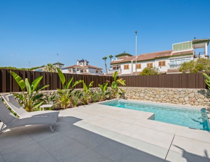 Villa · Obra nueva - Mil Palmeras · Alicante · España