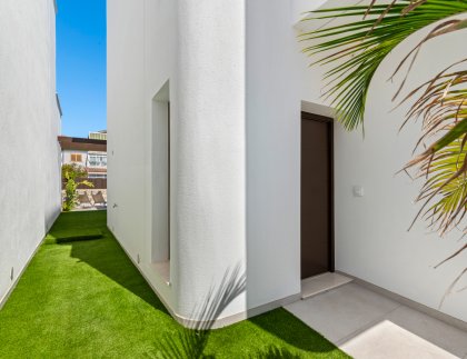 Villa · Obra nueva - Mil Palmeras · Alicante · España