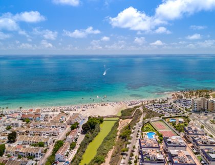 Villa · Obra nueva - Mil Palmeras · Alicante · España