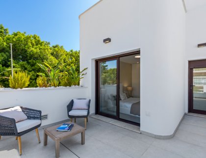 Villa · Obra nueva - Mil Palmeras · Alicante · España