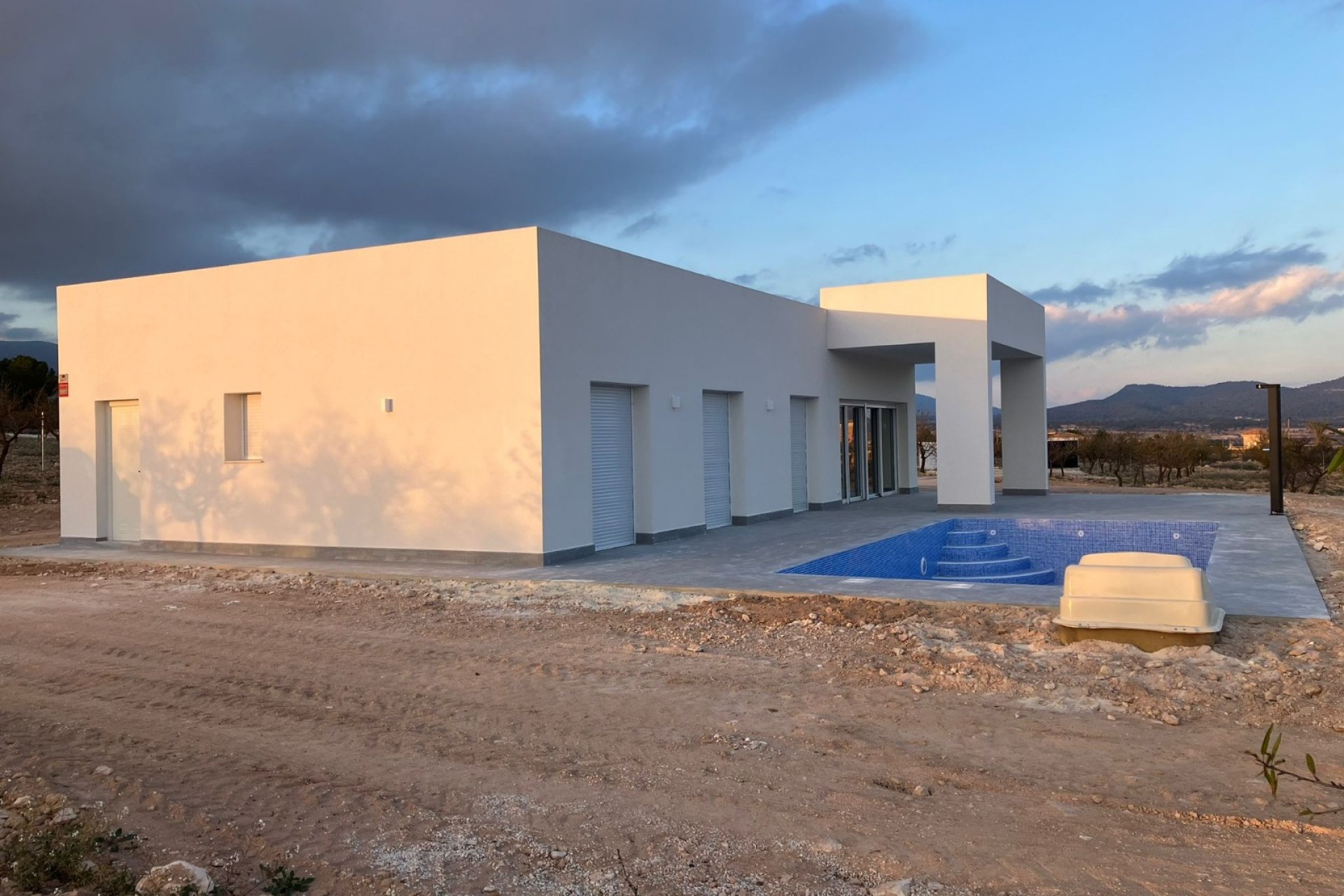 Obra nueva - Casa - Pinoso