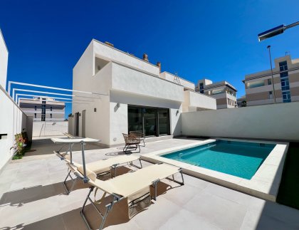Casa · Obra nueva - Villamartin · Alicante · España